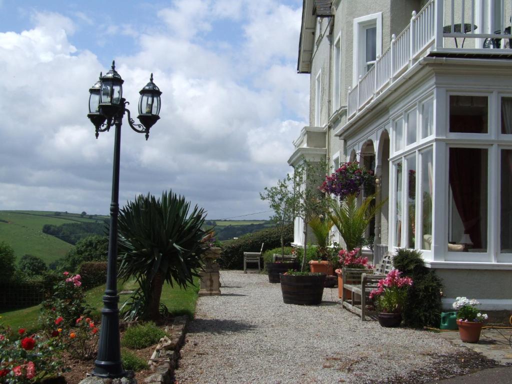 Pencubitt House Guest House ลิสคาร์ด ภายนอก รูปภาพ