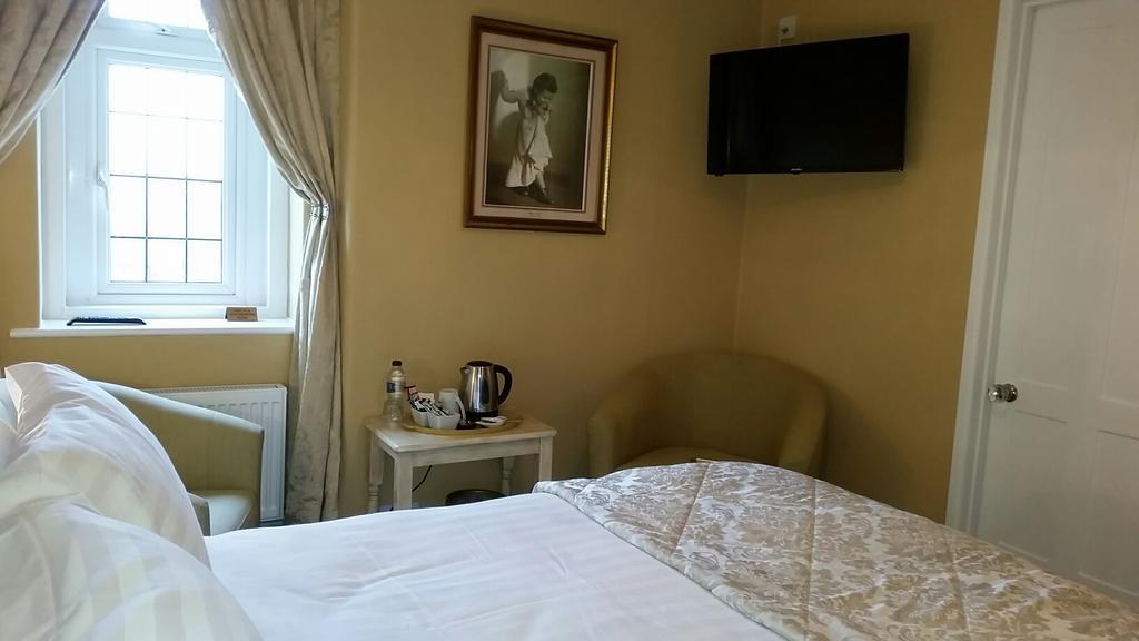 Pencubitt House Guest House ลิสคาร์ด ภายนอก รูปภาพ