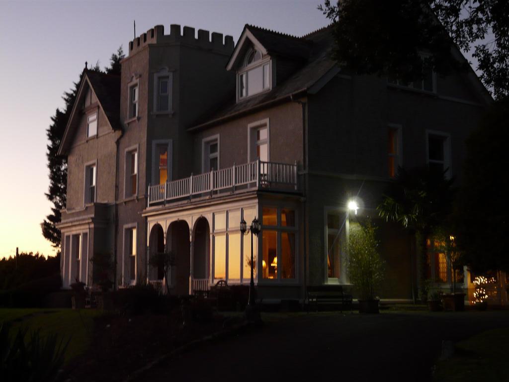 Pencubitt House Guest House ลิสคาร์ด ภายนอก รูปภาพ